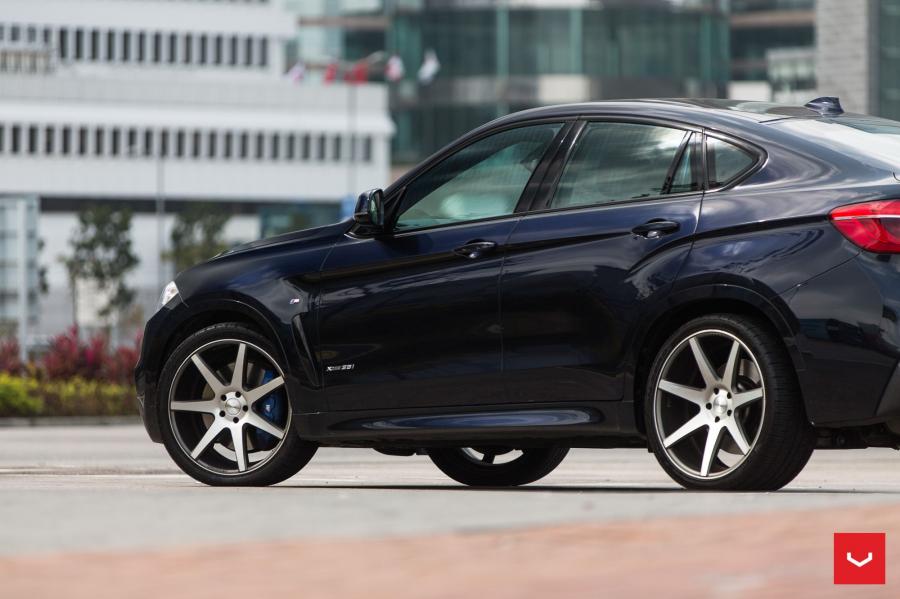 Детали экстерьера BMW X6 M on Vossen Wheels (CV7) 2018 года  (фото 16 из 23)